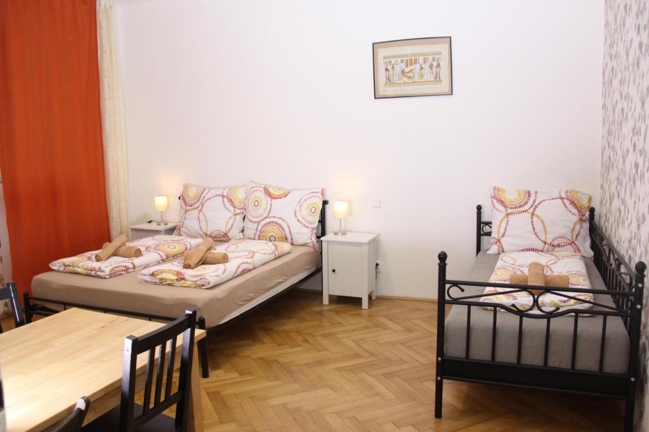 Central Prague Wenceslas Square Apartments Eksteriør bilde